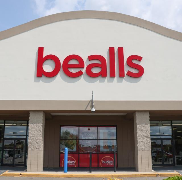 A 110-Year-Old Florida Off-Pricer Is Quietly Becoming a National Tenant to Watch