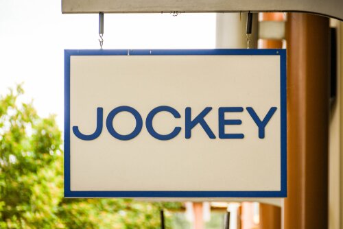 Luke Bryan Partners with Jockey to Open Coopers 12South in Nashville (image 2)