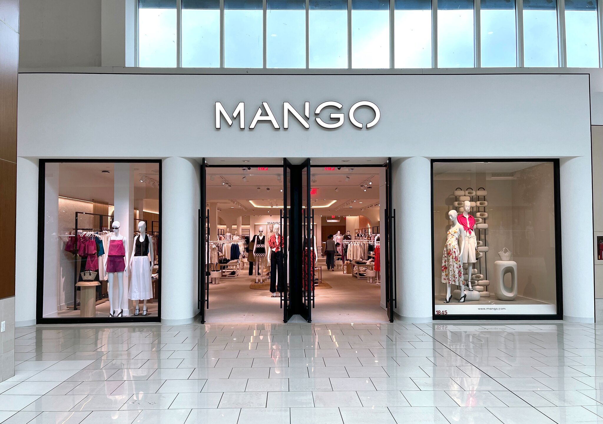 Mango has officially opened at Cherry Hill Mall, marking another milestone in our portfolio expansion. Following successful launches from Dr. Martens and Dry Goods, we're thrilled to welcome even more premium brands to South Jersey this year including Coach, Pop Mart, and Offline by Aerie (image 3)