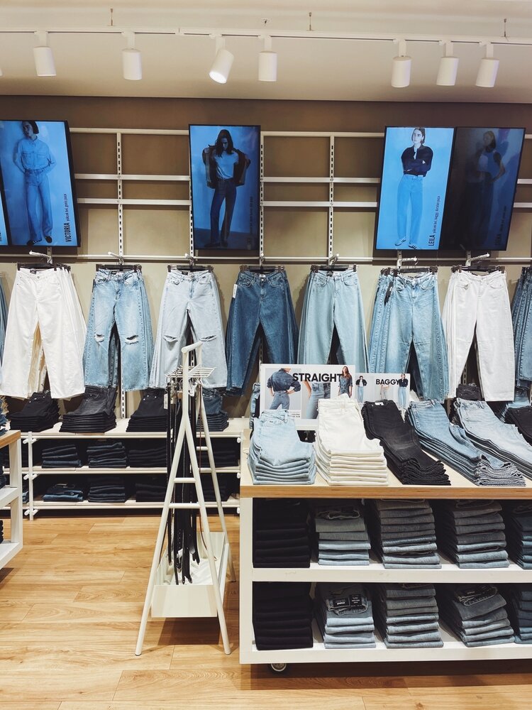 🚨 Denim fans, rejoice! Turkish fashion powerhouse Mavi is making its Minnesota debut at Mall of America, bringing its iconic, sustainably made jeans and global style flair to U.S. shoppers this year!