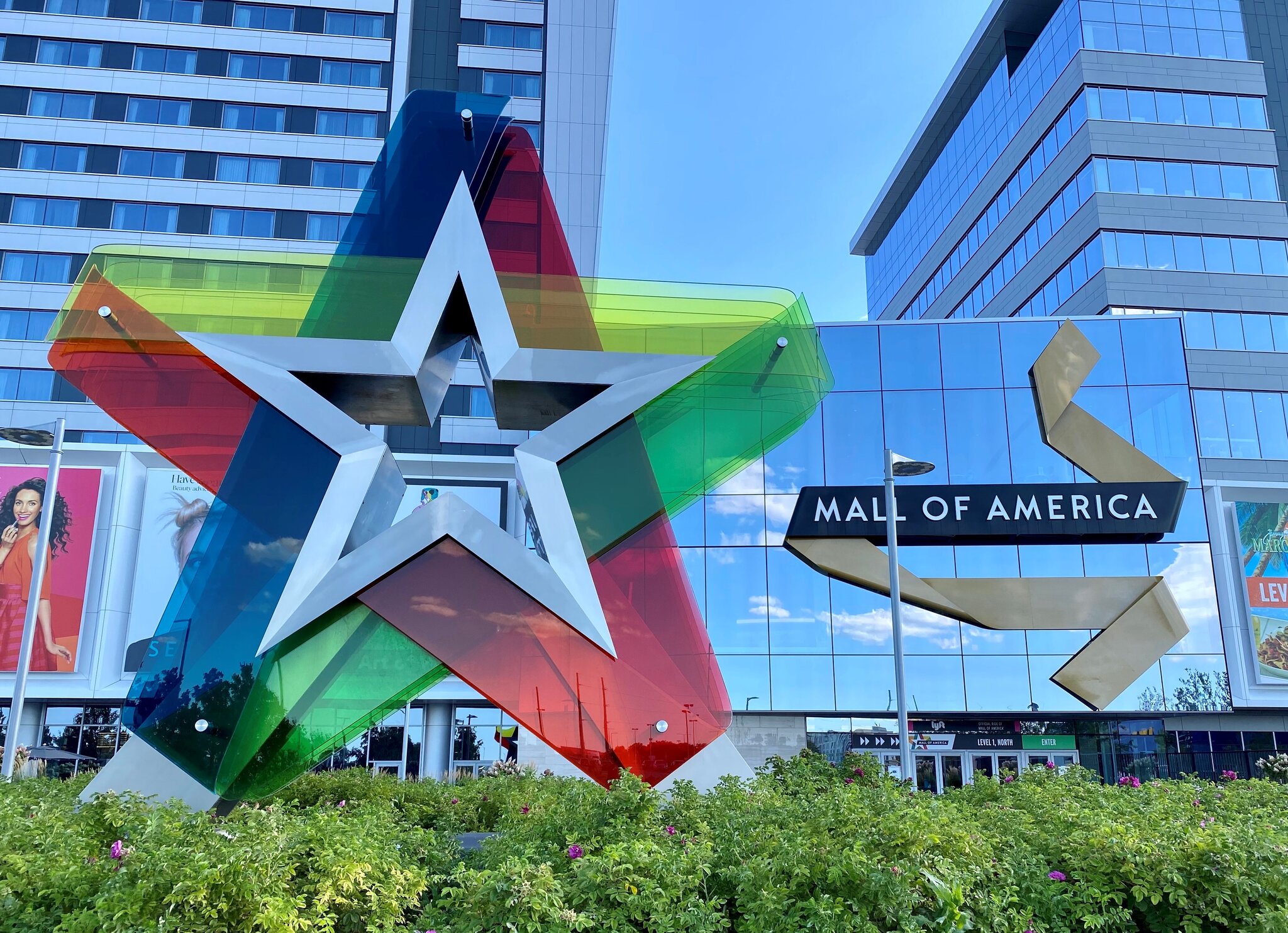 Big news alert! We’re thrilled to bring you the freshest updates in retail and all the amazing things happening here at Mall of America! 🚀 You won’t want to miss what’s coming next, stay tuned! 👀