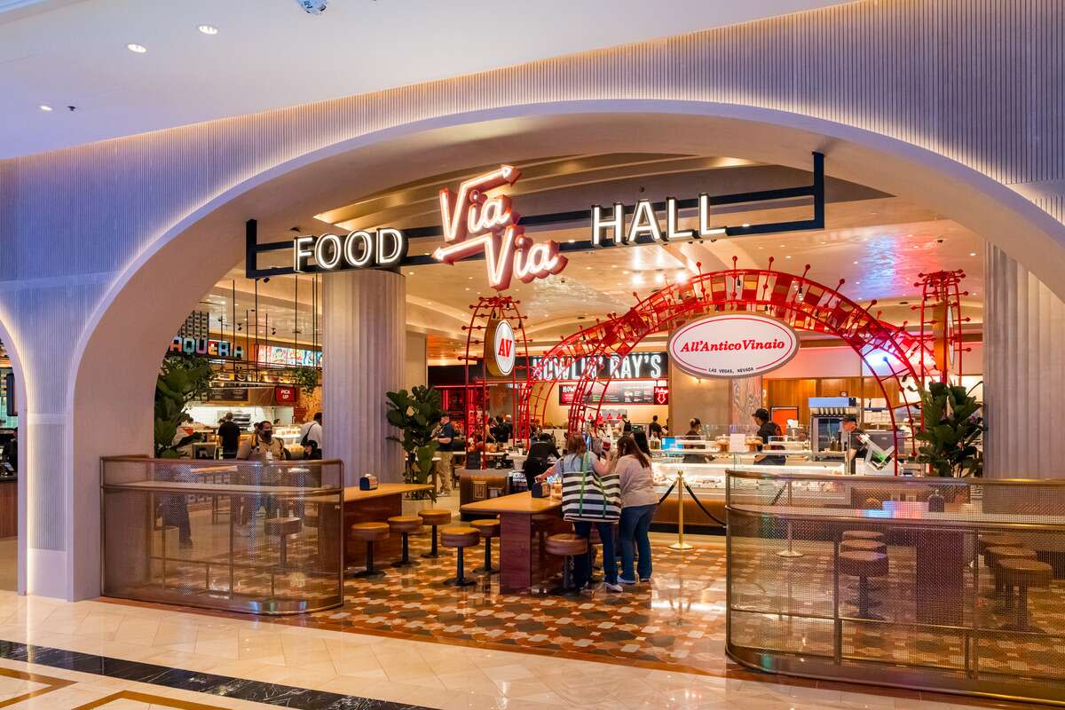 The new Via Via food hall is now open at The Venetian. This food hall brings a variety of options for the consumer. Some notable tenants being All'Antico Vinaio, Howlin' Ray's , Scarr's Pizza , B.S. Taqueria, Ivan Ramen, Turkey and the Wolf! (image 2)