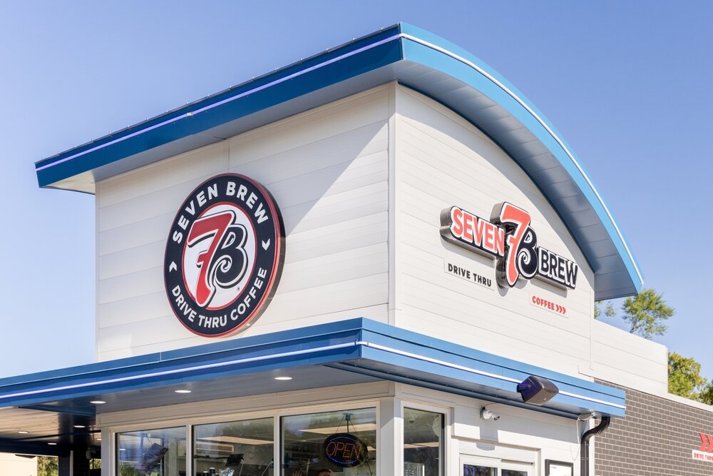 7 Brew Drive Thru Coffee logo