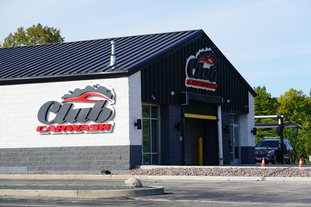 Club Car Wash logo