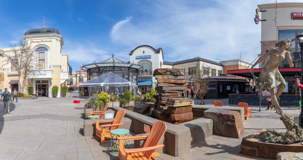 Bridgeport Village