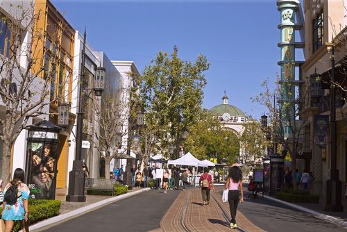 Grove, The (Los Angeles, CA)
