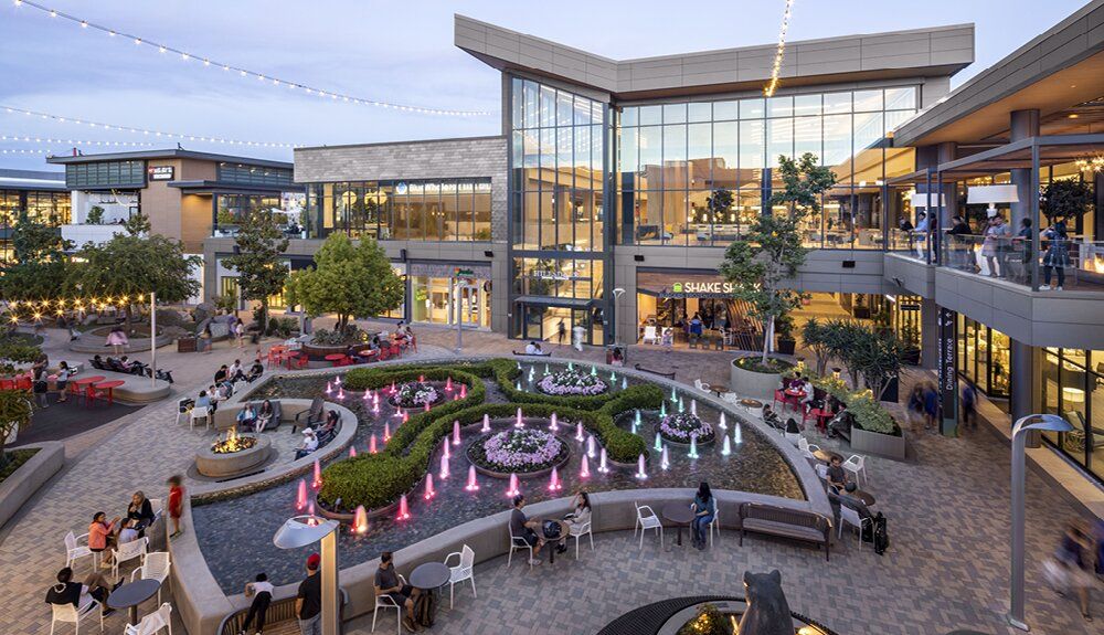 Hillsdale Shopping Center | Brandmarch
