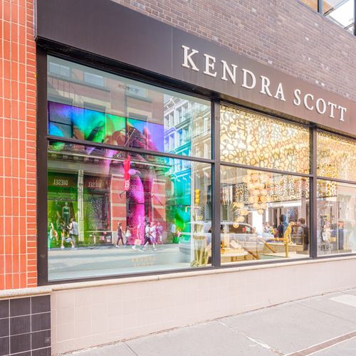 Spring St: Broadway-W. Broadway